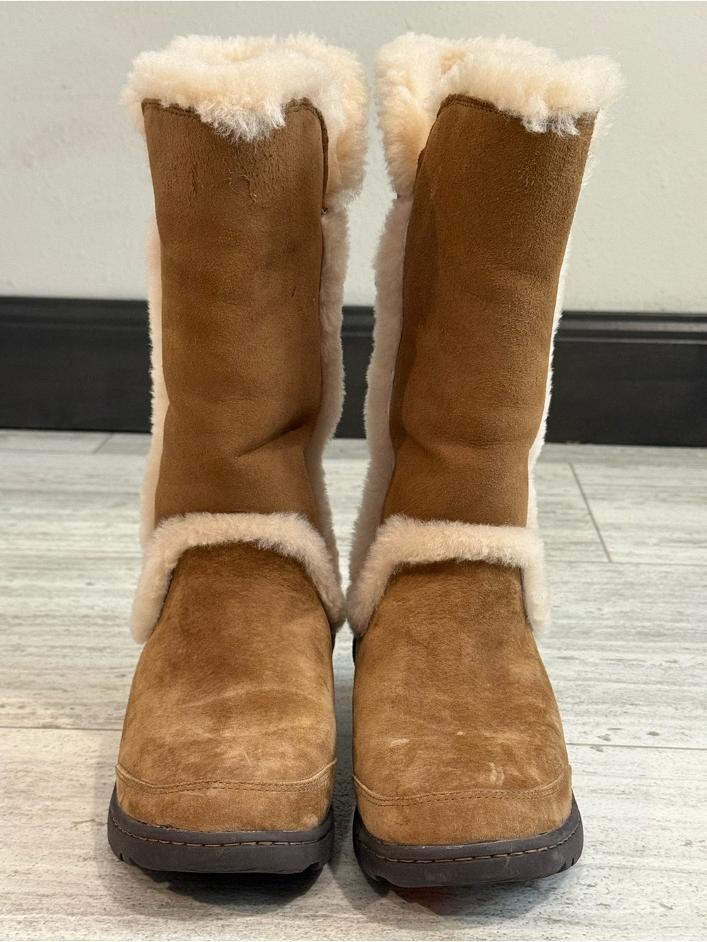 UGG Australia Tall Shearling Boots Chestnut Brown Suede Fur Lined Womens